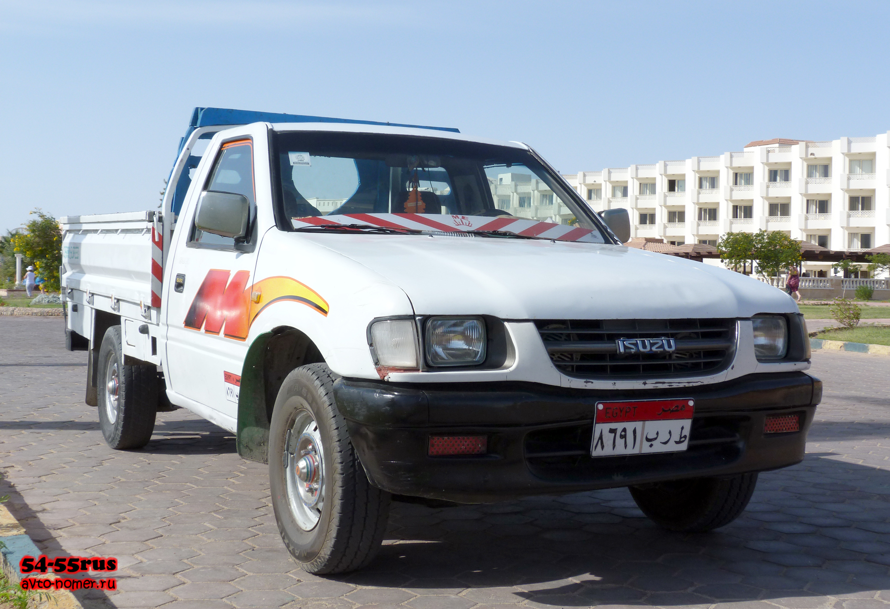 ٨٦٩١ برط, Isuzu Pickup 