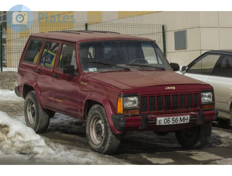е 0656 МН, Jeep Cherokee