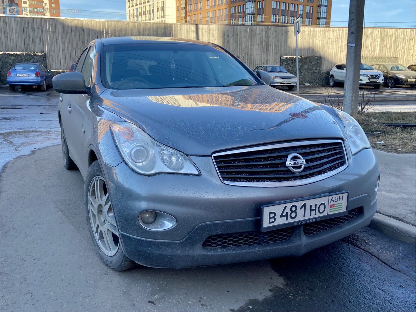 в 481 но, Nissan Skyline Crossover 1st gen (J50; JP-market), 2009–2016