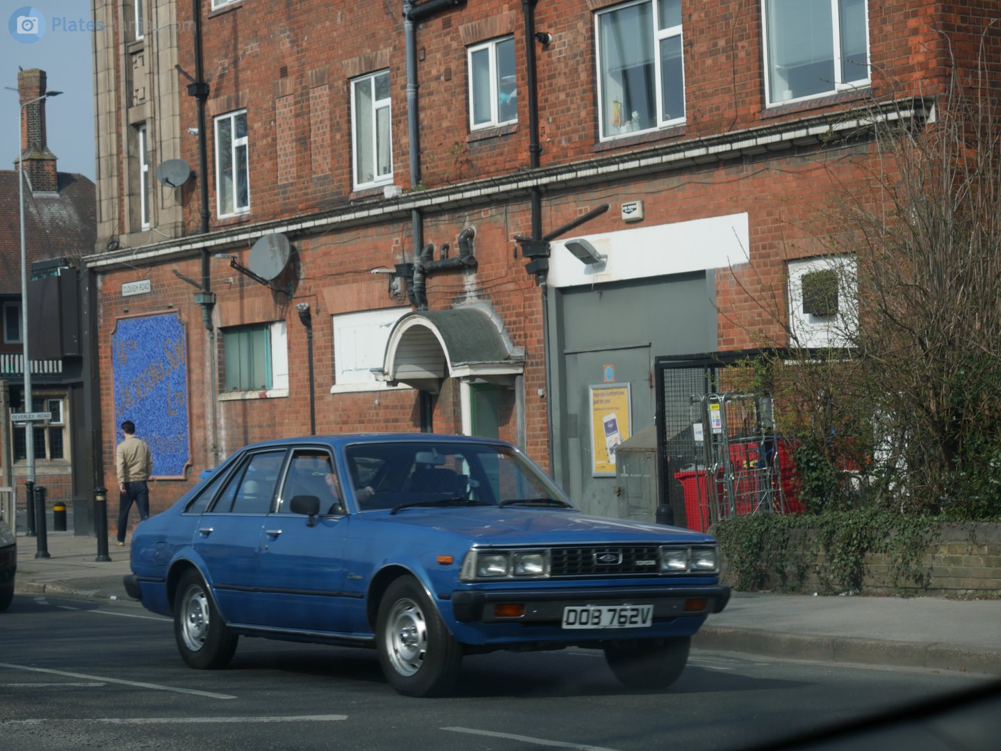 DOB762V, Toyota Corona 6th gen Liftback (T130), 1978–1982