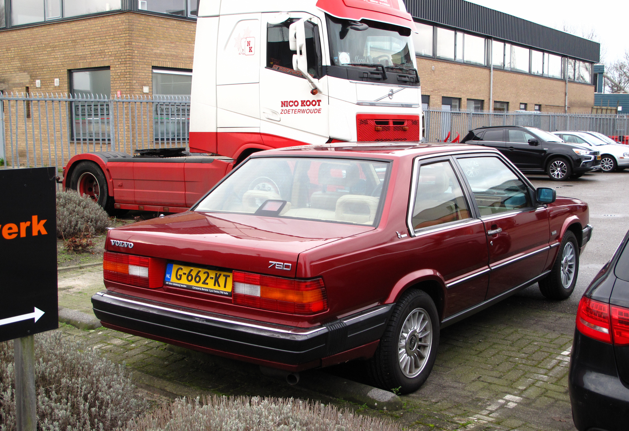 G-662-KT, Volvo 780 1st gen (782), 1985–1990