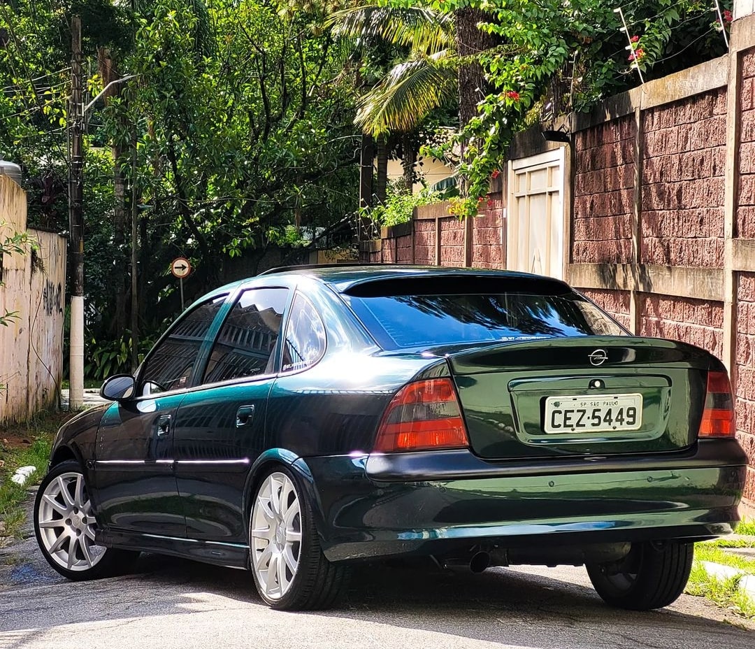 CEZ-5449, Chevrolet Vectra 2nd gen Sedan (B) (GM2900), 1996–2005