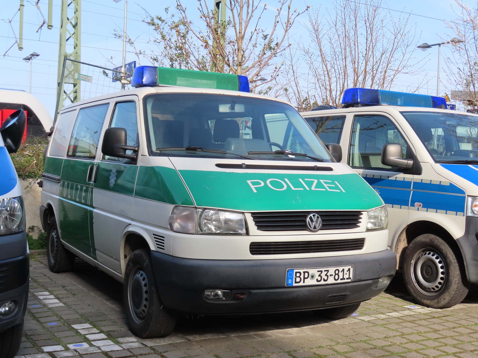 BP 33-811, Volkswagen Transporter 4th gen Van (T4) (70/7D), 1990–2003