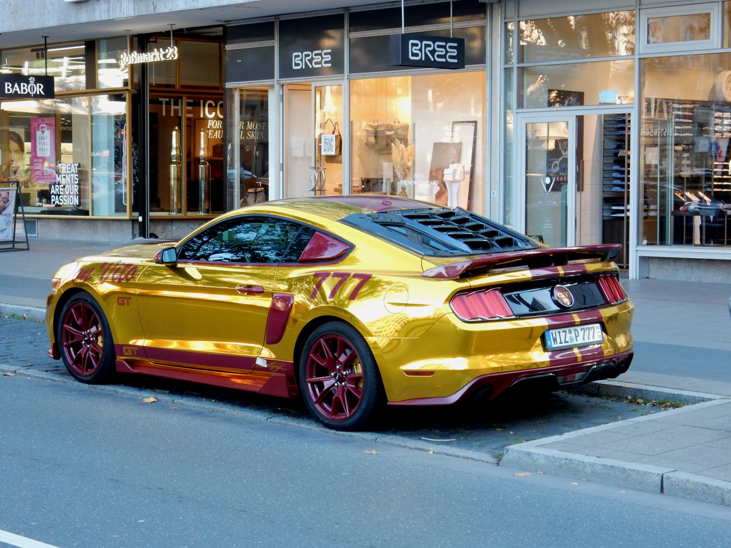 WIZ P 777 (04/10), Ford Mustang 6th gen 2-door Coupé (S550), facelift, 2017–2023