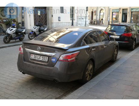 36 LF 551, Nissan Altima