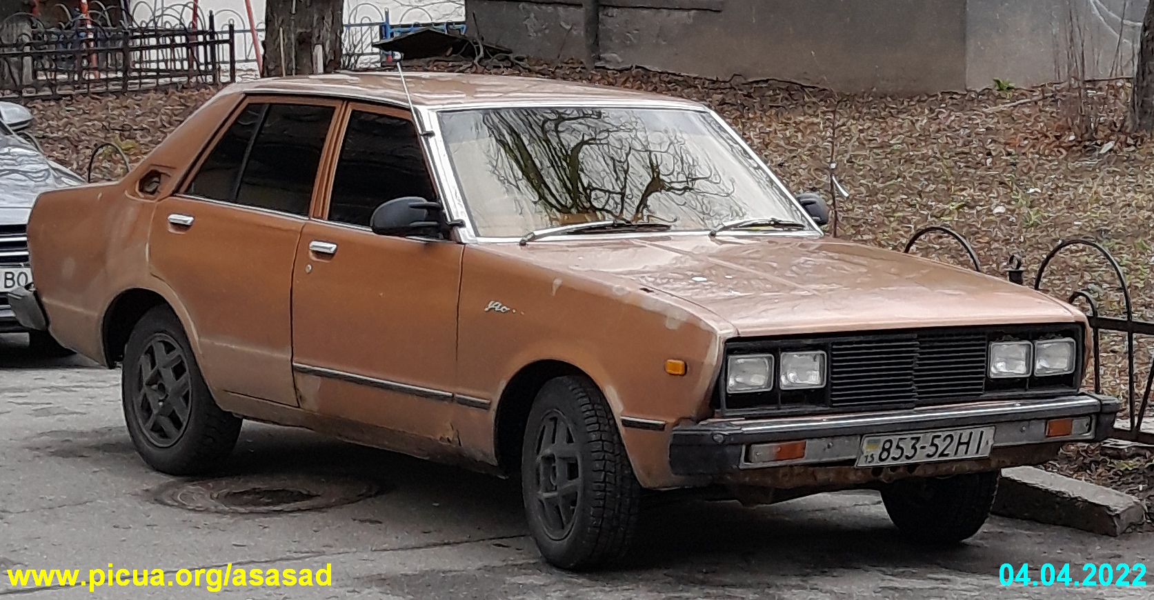 15 853-52 HI, Nissan Violet 2nd gen Sedan (A10), 1977–1981