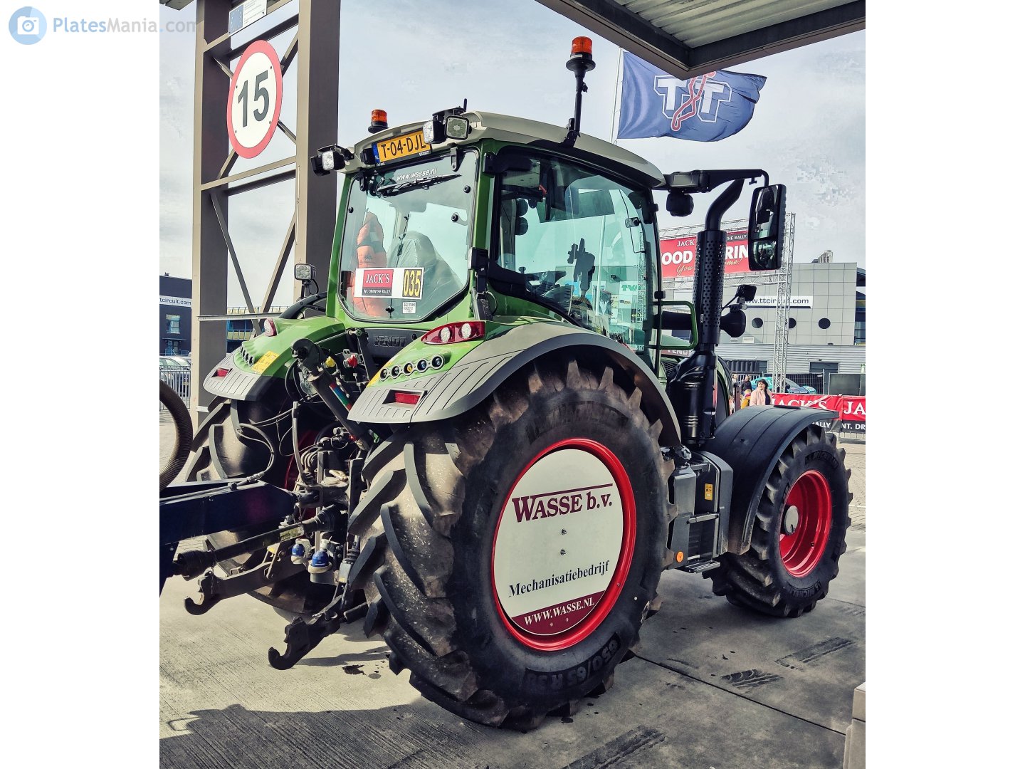 T-04-DJL, Fendt 500-Series 