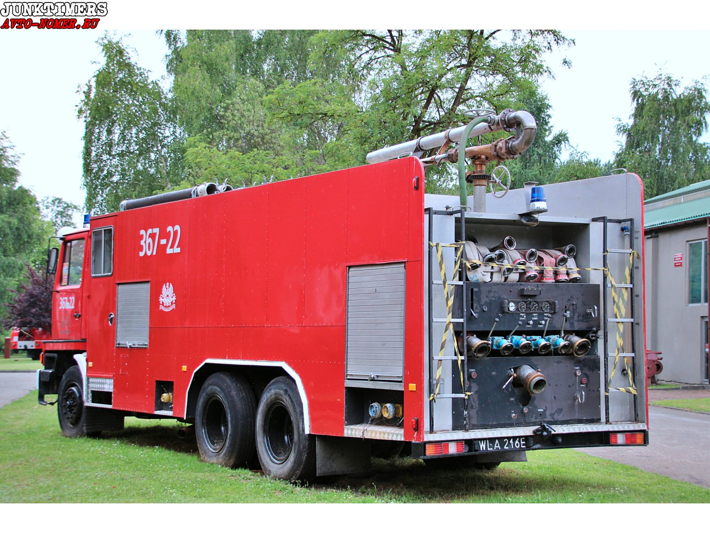 WLA 216E, Bedford TM 