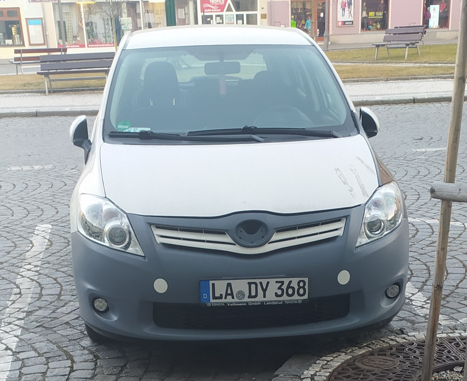 LA DY 368, Toyota Auris 1st gen 5-door Hatch (don't set)