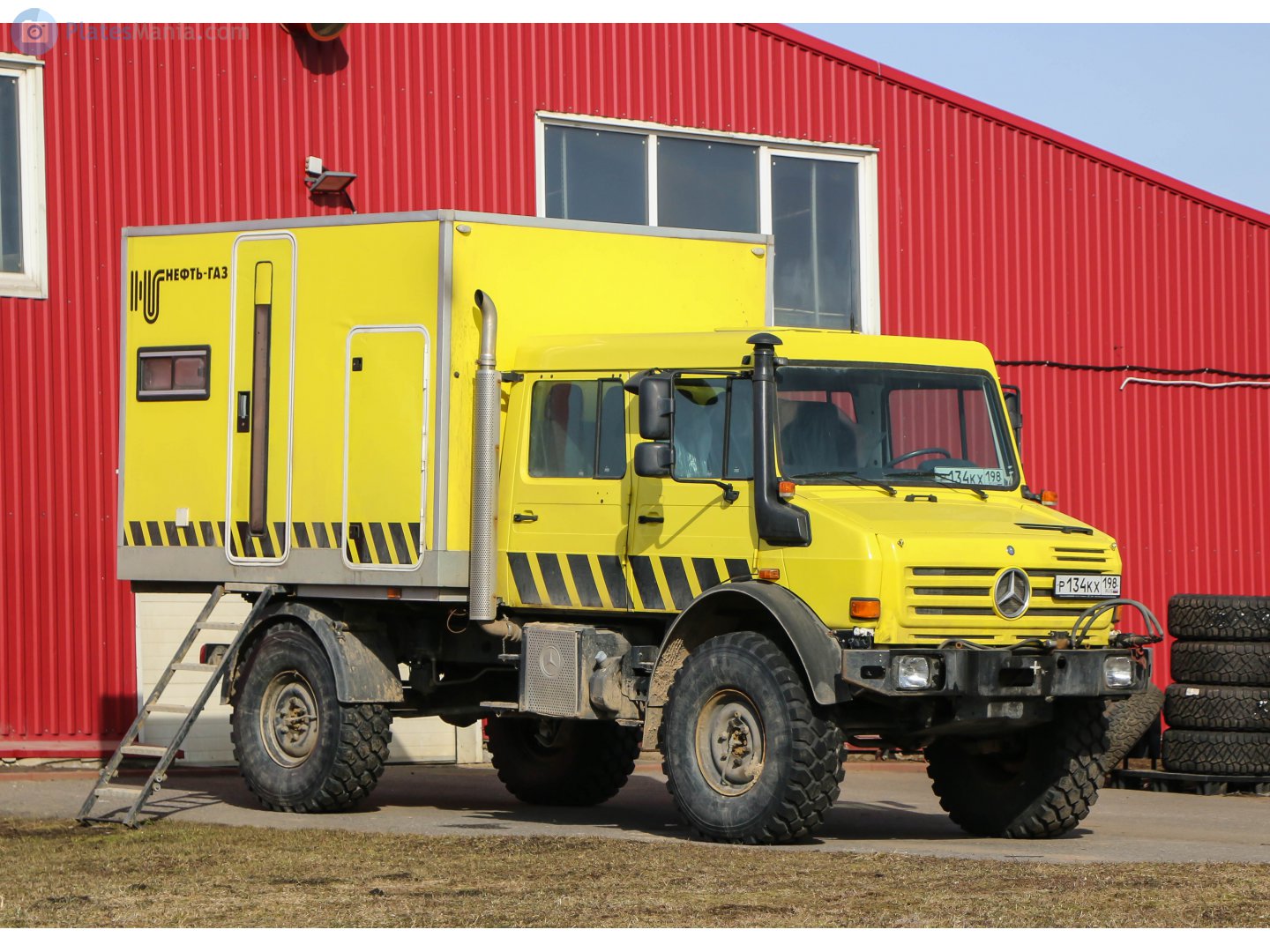 р 134 кх 198, Mercedes-Benz Unimog 437.4 Heavy Series, 2002­–2013