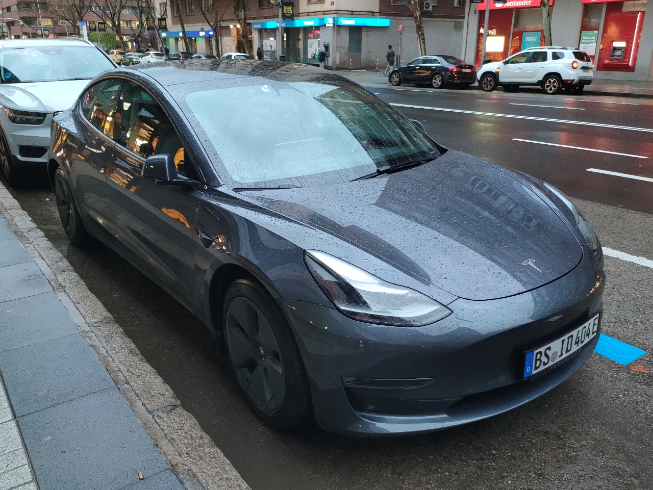 BS ID 404 E, Tesla Model 3 1st gen (5YJ3), 2017–2023