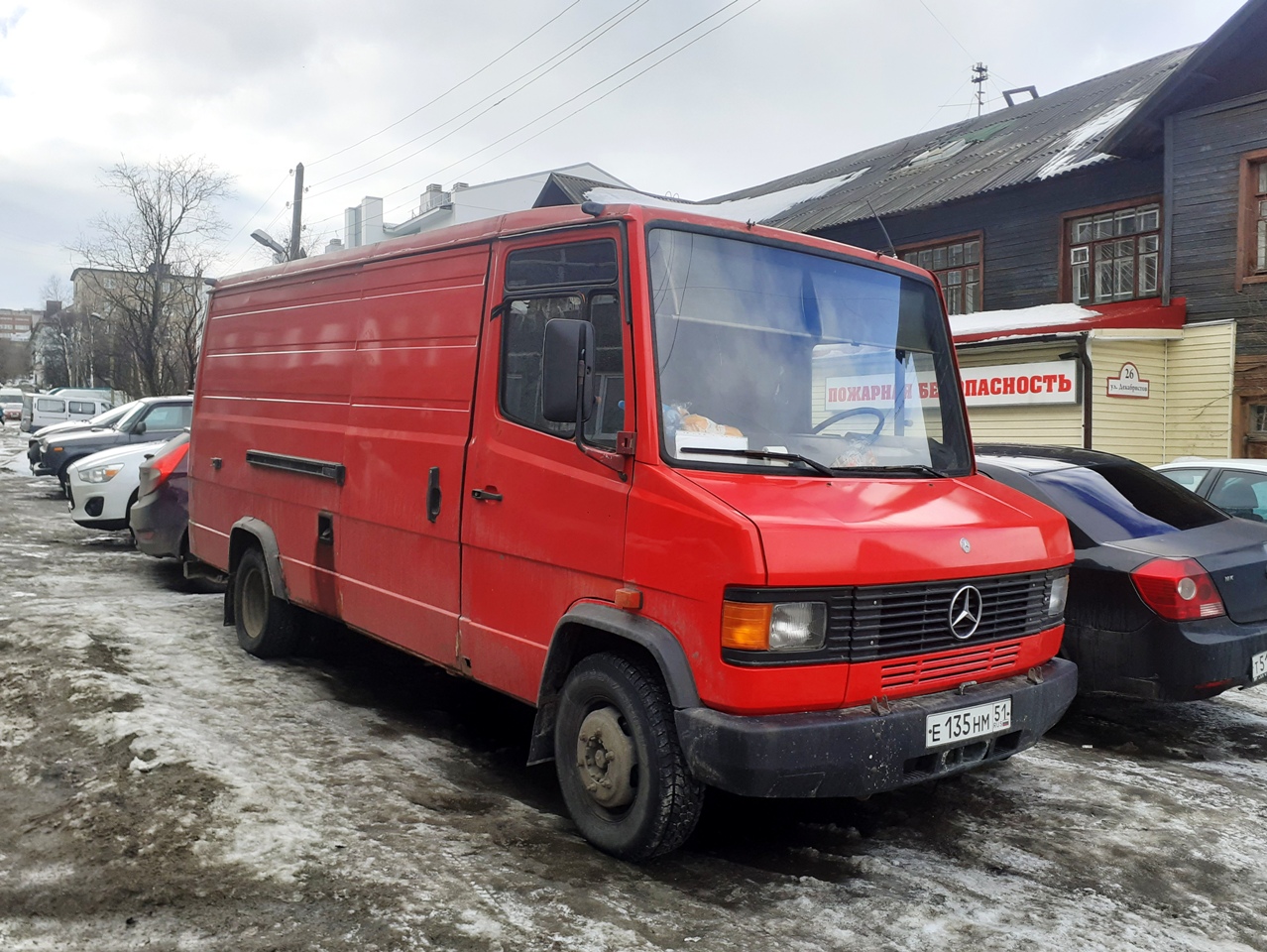 е 135 нм 51, Mercedes-Benz T2 2nd gen (668/669/670), 1986–1996