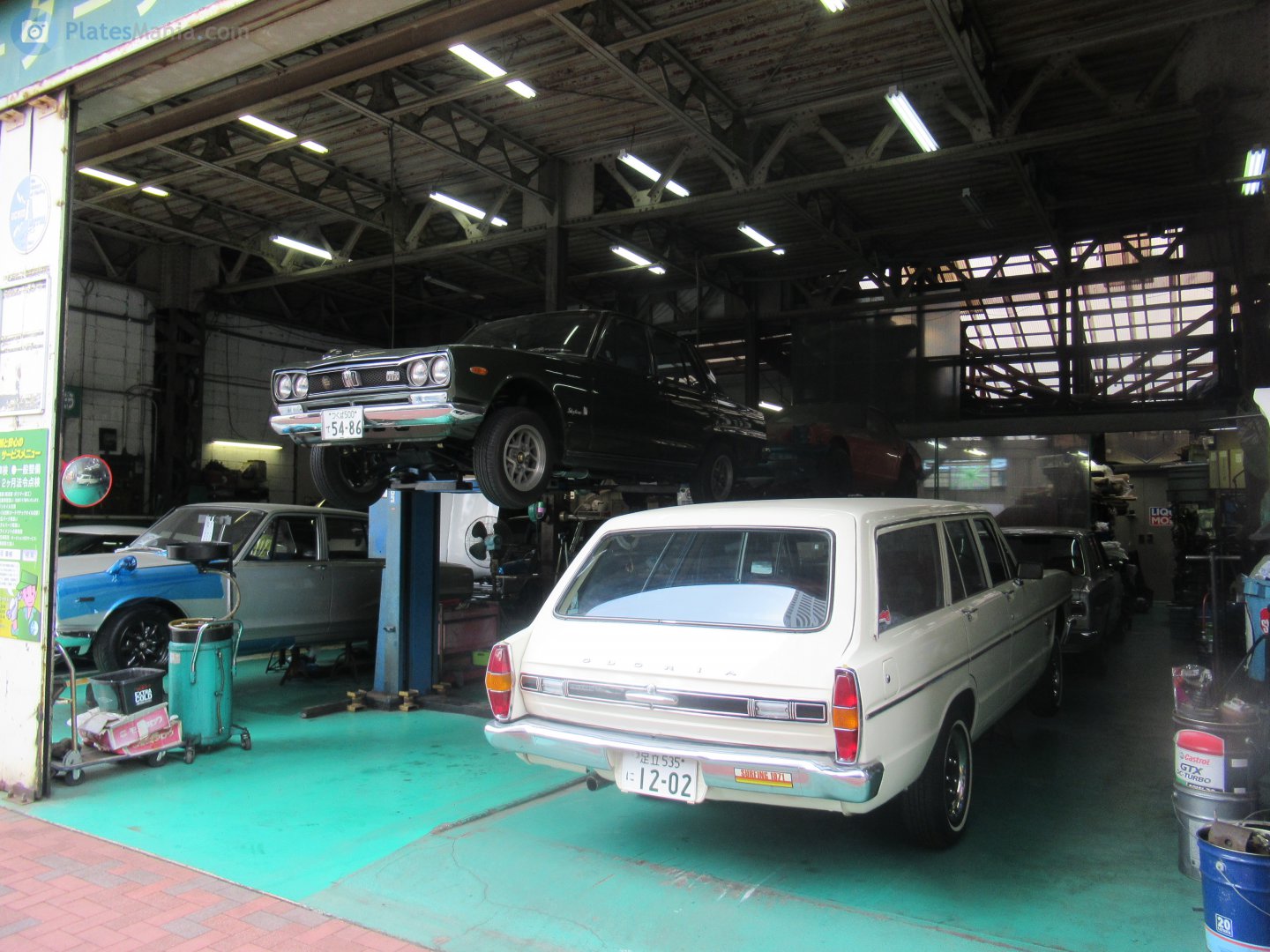 足立 535 に 1202, Nissan Gloria 3rd gen Wagon (A30), 1967–1971 (former generations were sold under Prince brand)