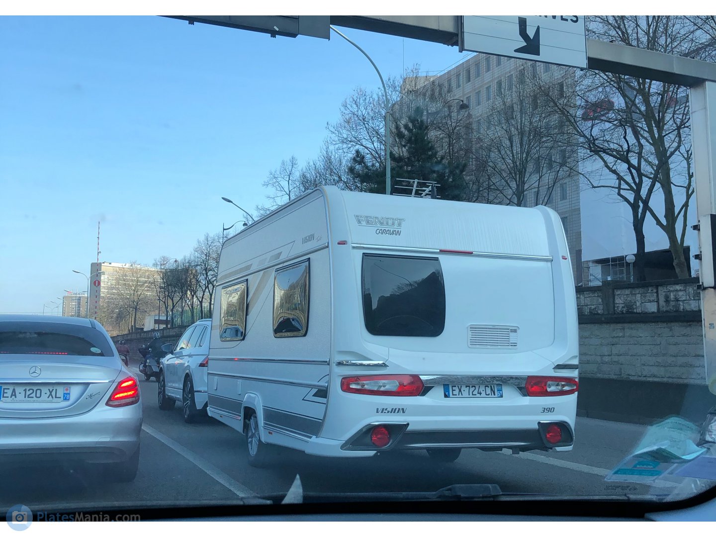 EX-724-CN, Fendt-Caravan Vision 