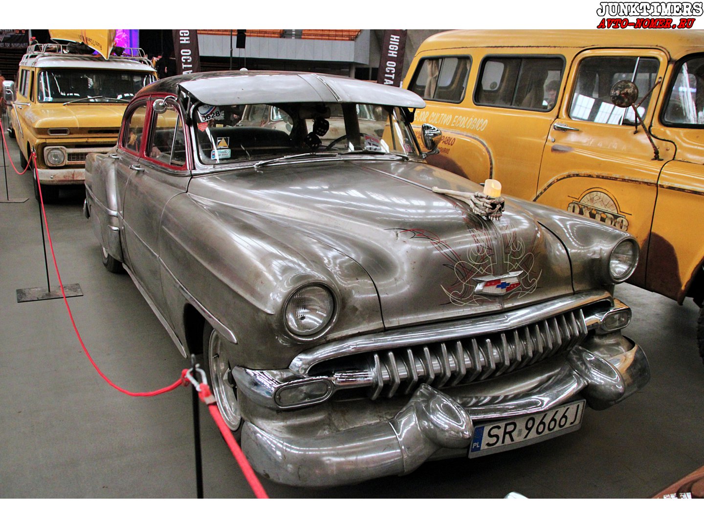 SR 9666J, Chevrolet 210 1st gen 1953 DeLuxe 4-door Sedan (B-2103-1069; A-body), 1952–1953