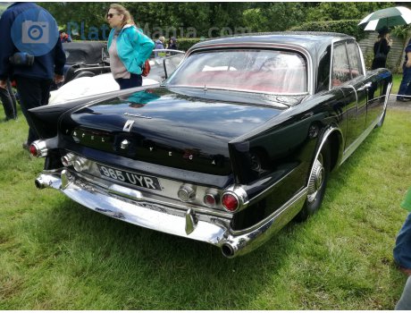 965 UYR, Facel Vega Excellence