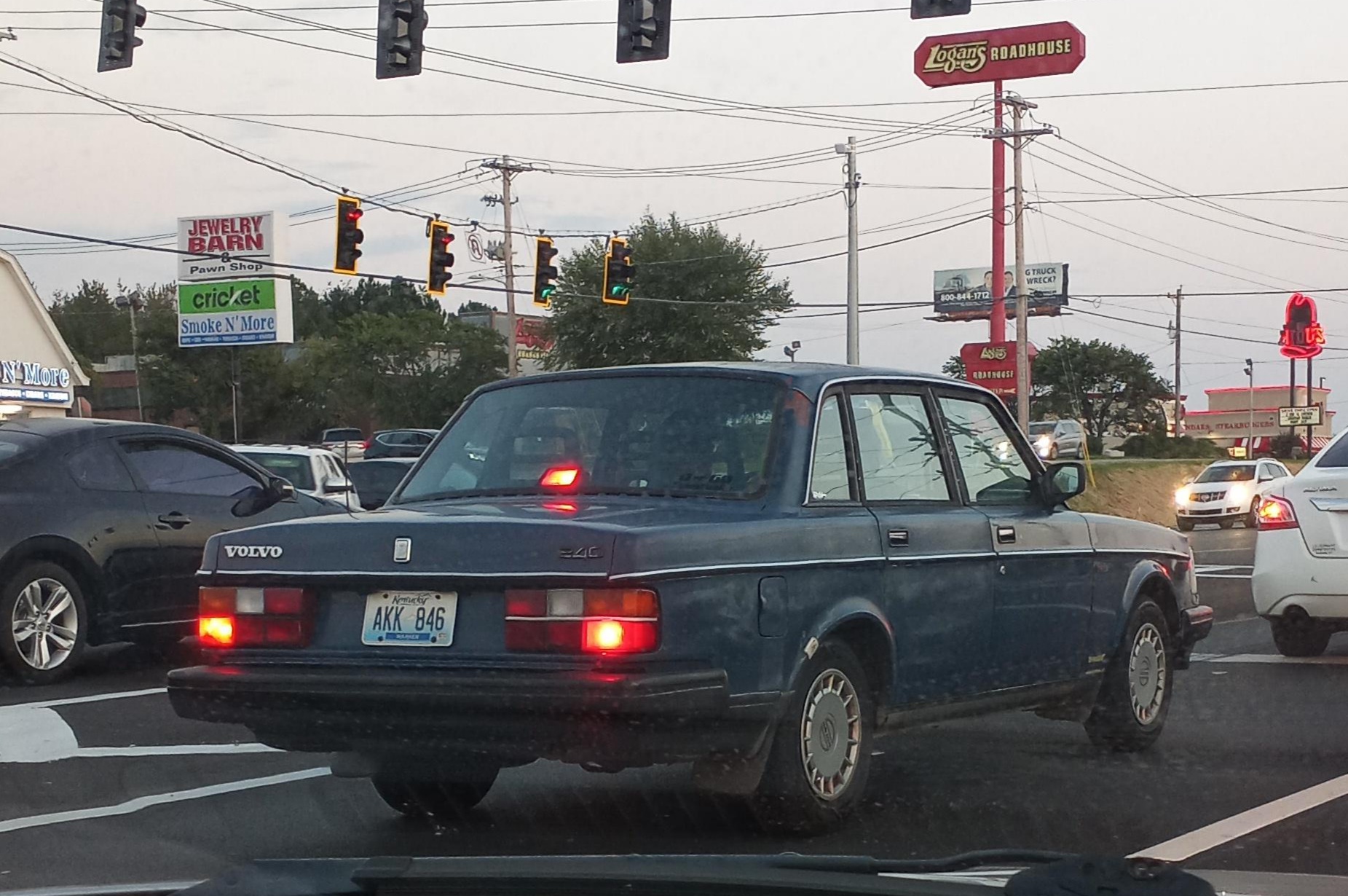 AKK 846, Volvo 240-Series 1st gen 4-door Sedan (244), facelift, 1978–1993