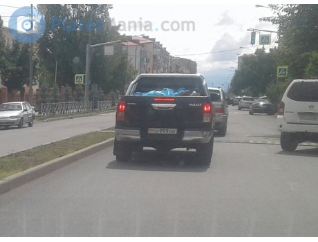 о999оо, Toyota Hilux