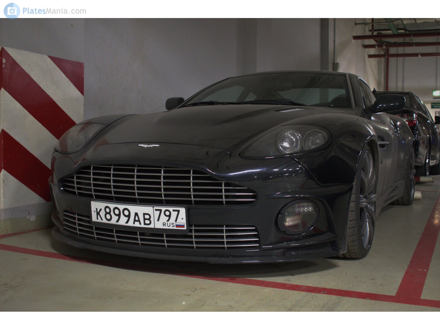 к 899 ав 797, Aston Martin Vanquish 1st gen V12 Vanquish, 2001–2007