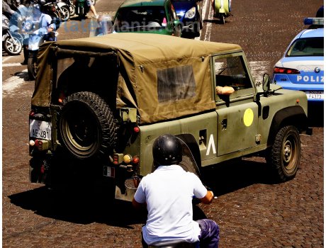 EI AE 481, Land Rover Defender