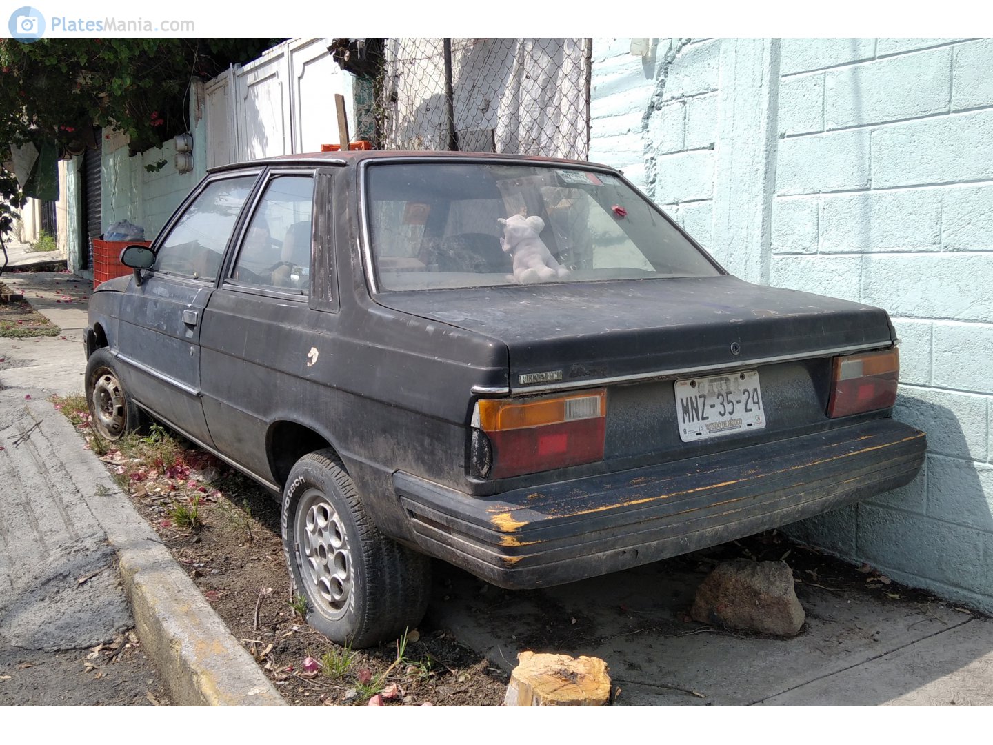 MNZ-35-24, Renault Alliance 1st gen 2-door Sedan (L42A), 1982–1987