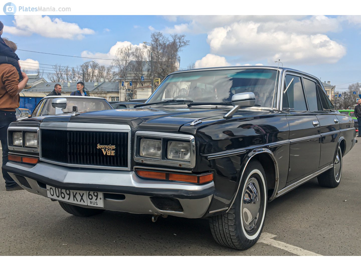 о 069 кх 69, Nissan President 2nd gen (H250), 2nd facelift, 1982–1990