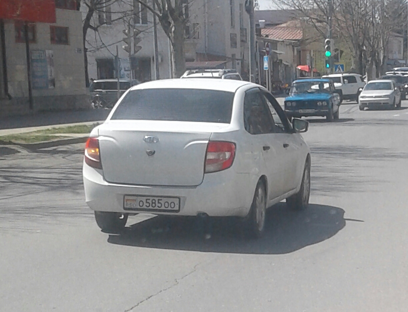 о 585 оо, Lada (VAZ) 2190 Granta 