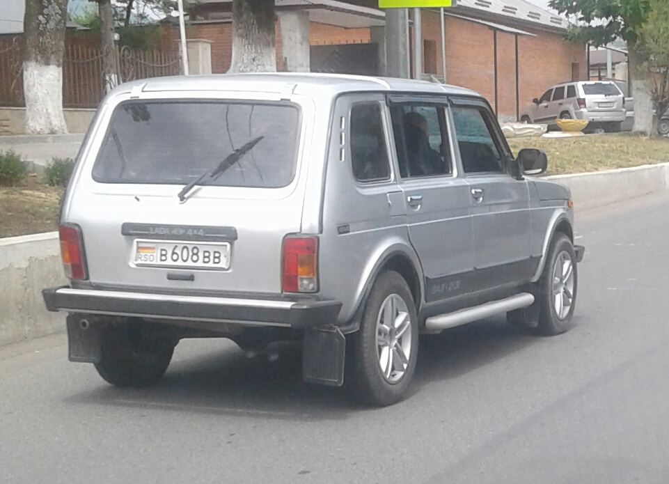 в 608 вв, Lada (VAZ) 2131 Нива 2131 (Legend), 1995­–2022