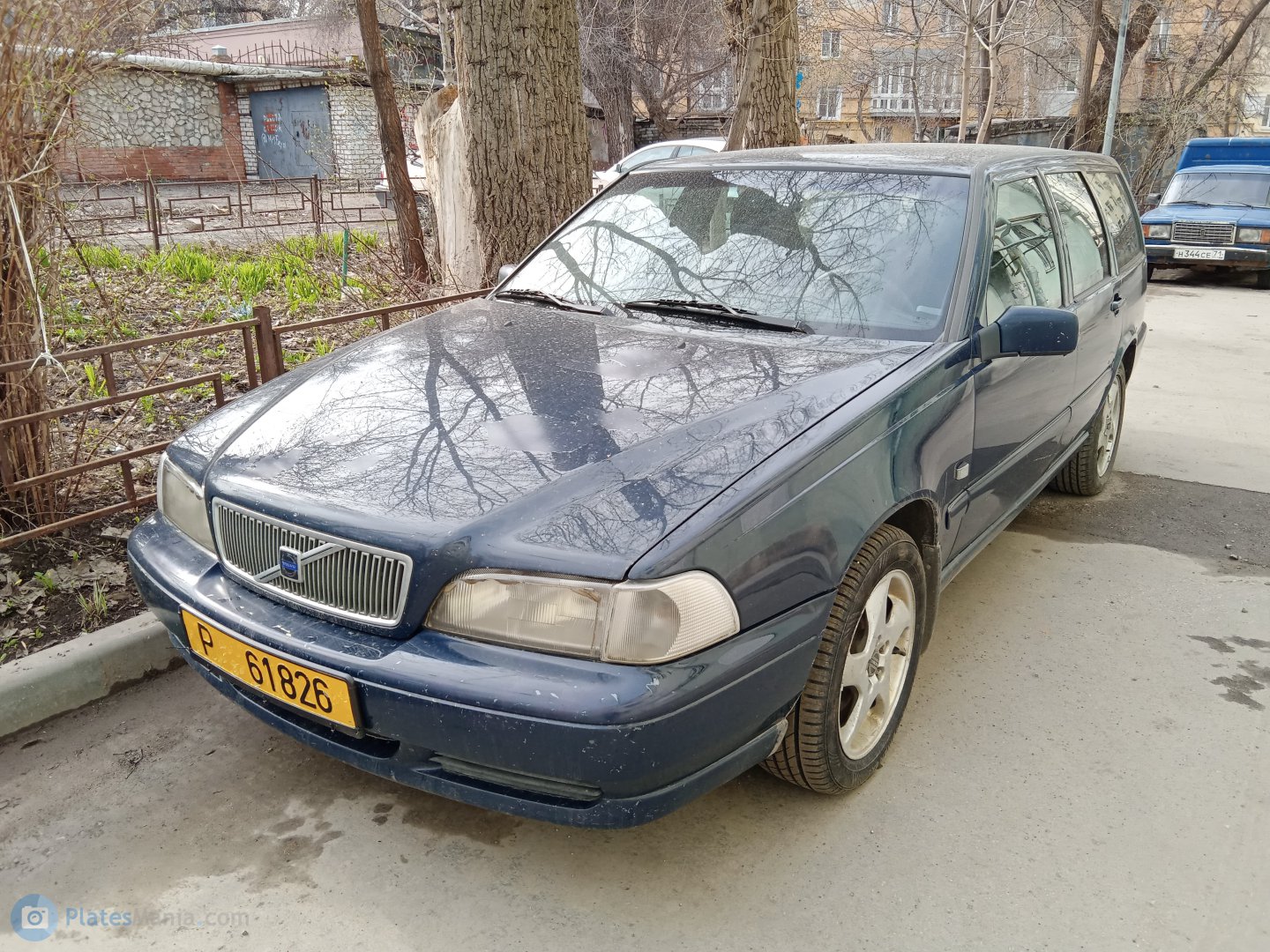 P 61826, Volvo V70 1st gen (875/876), 1996–2000