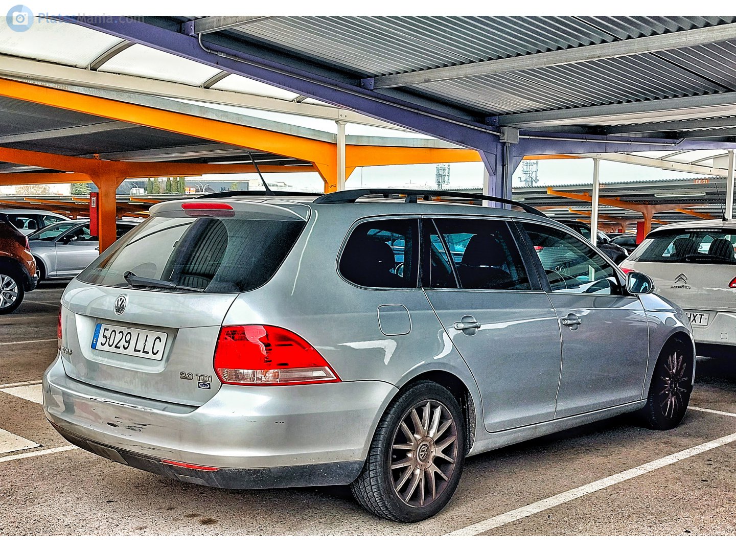 5029 LLC, Volkswagen Golf 5th gen Variant (1K5), 2007–2009