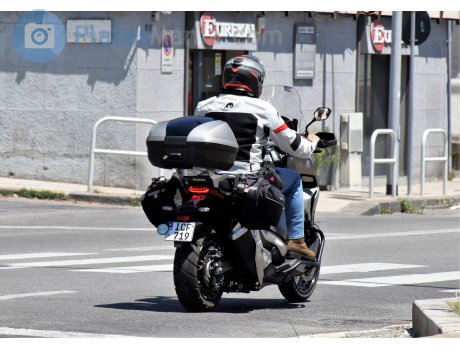 ICF 719, Honda X-ADV