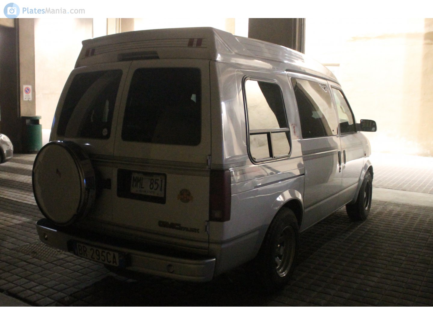 BR 295 CA, GMC Safari 1st gen, 1985-1994