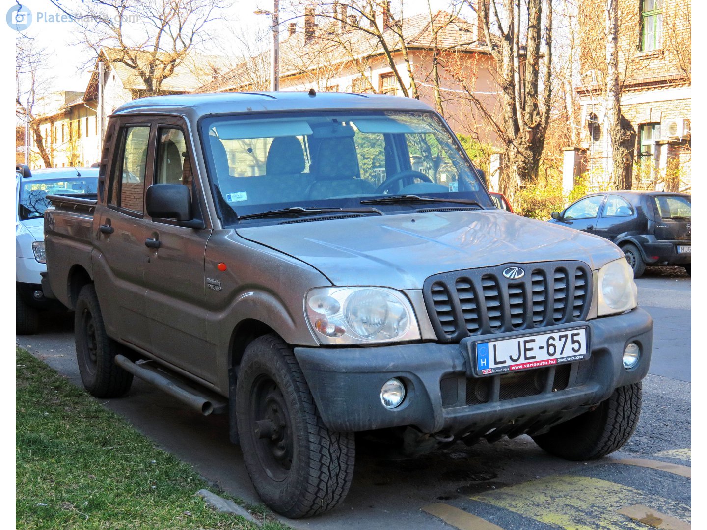 LJE-675, Mahindra Pik Up 