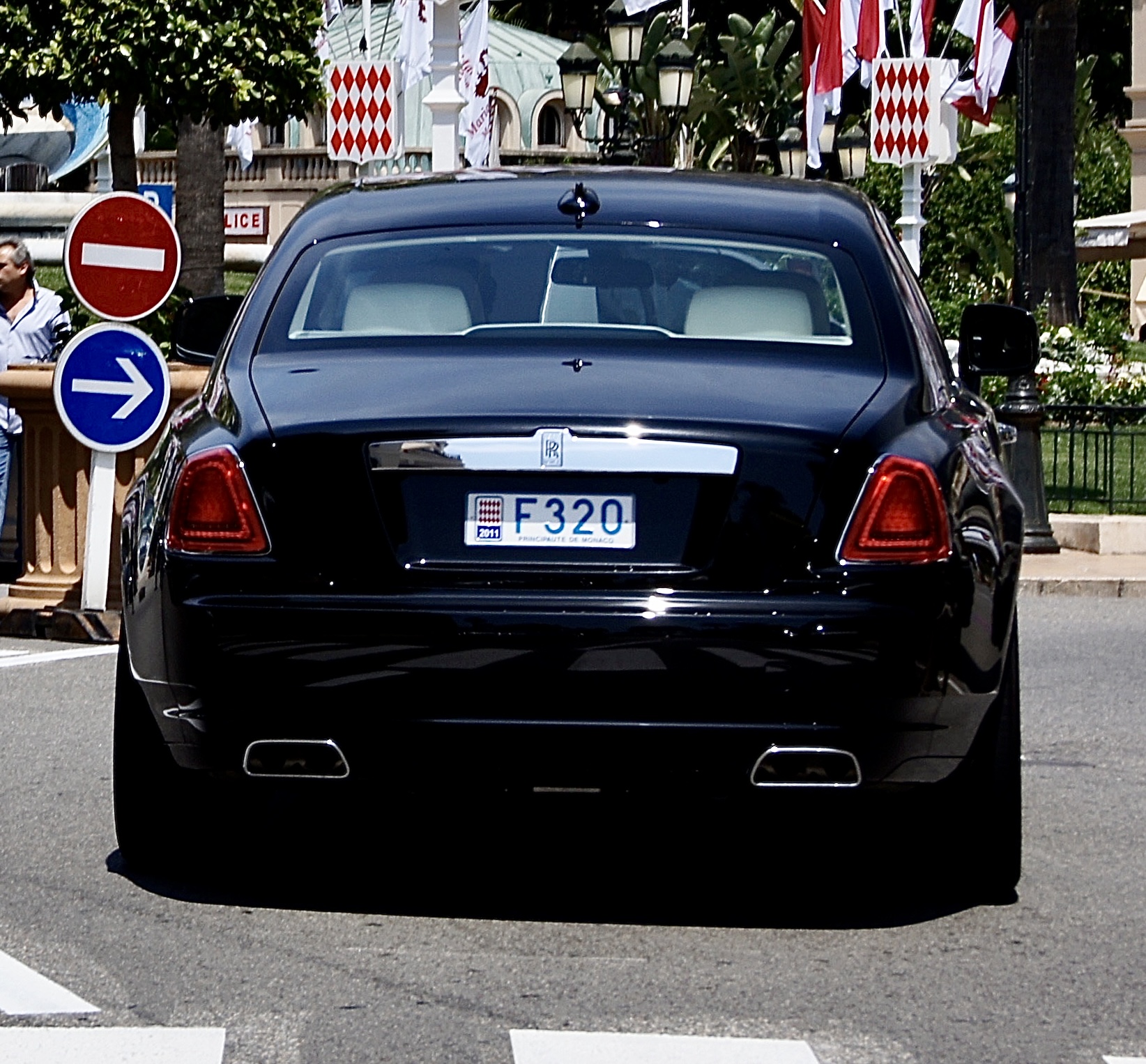 F320, Rolls-Royce Ghost 1st gen (RR4), 2009–2014