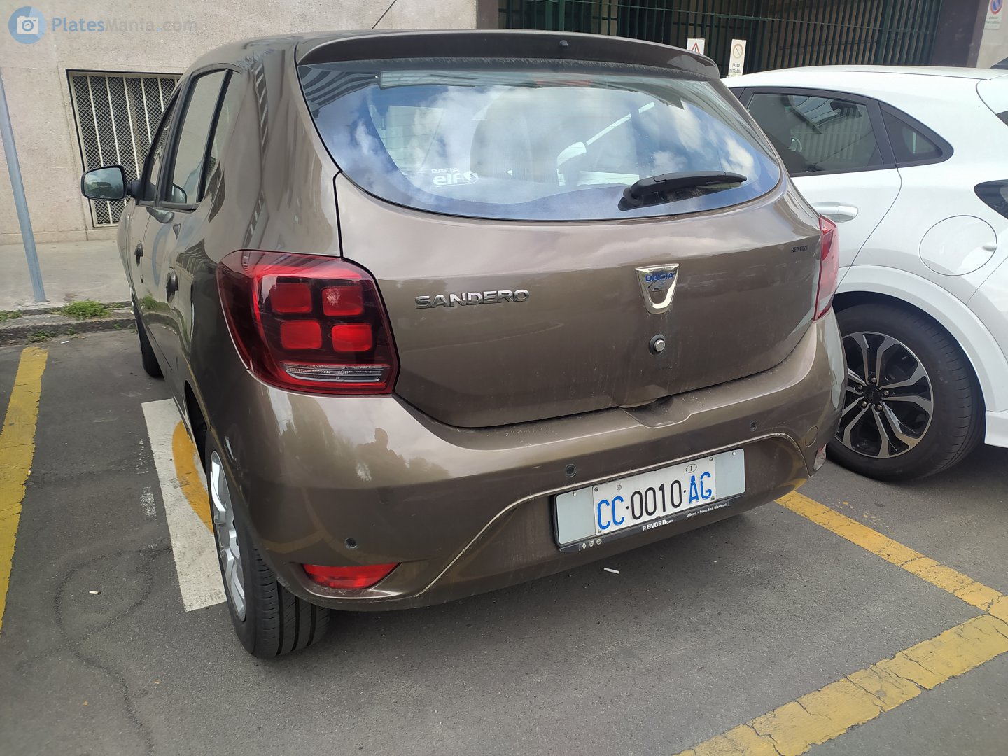 CC 0010 AG, Dacia Sandero 2nd gen (B52), 2012–2016 (general model)