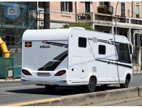 VI 867 CJ, Knaus L!ve