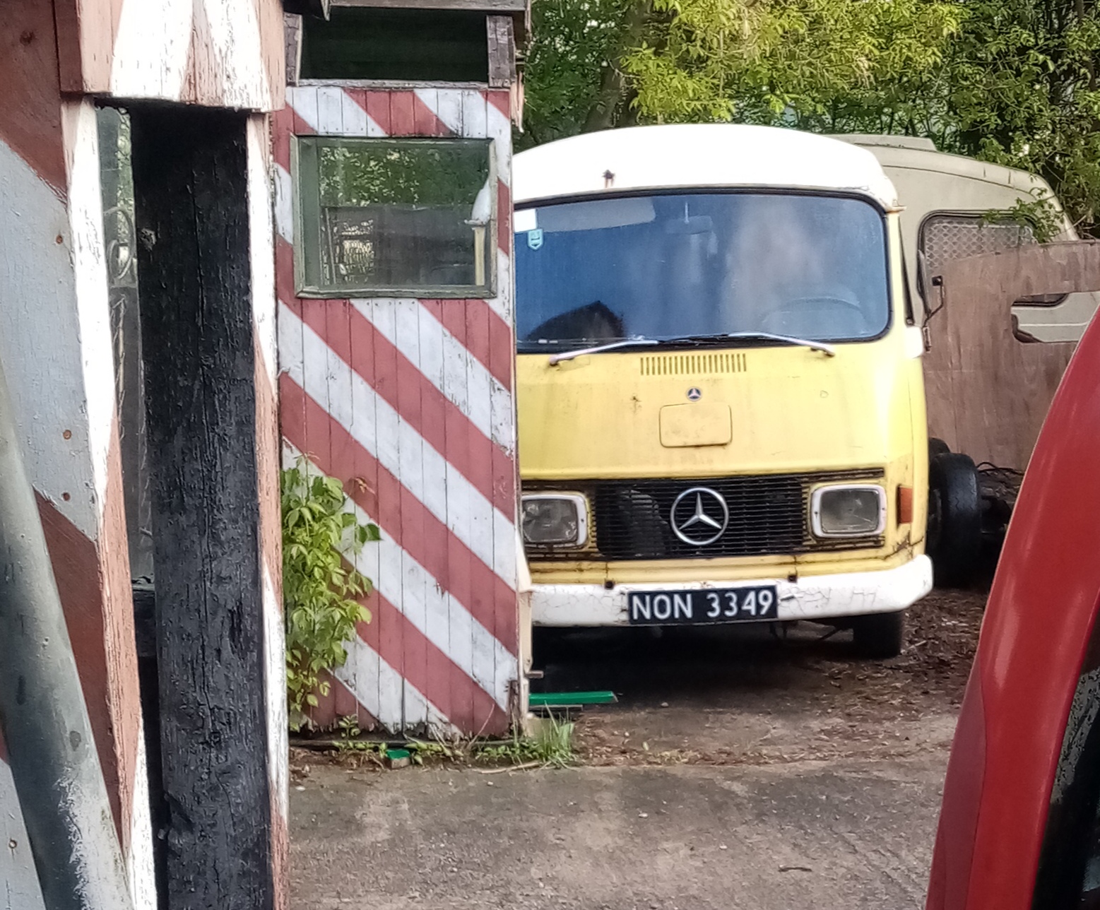 NON 3349, Mercedes-Benz Harburger Transporter 