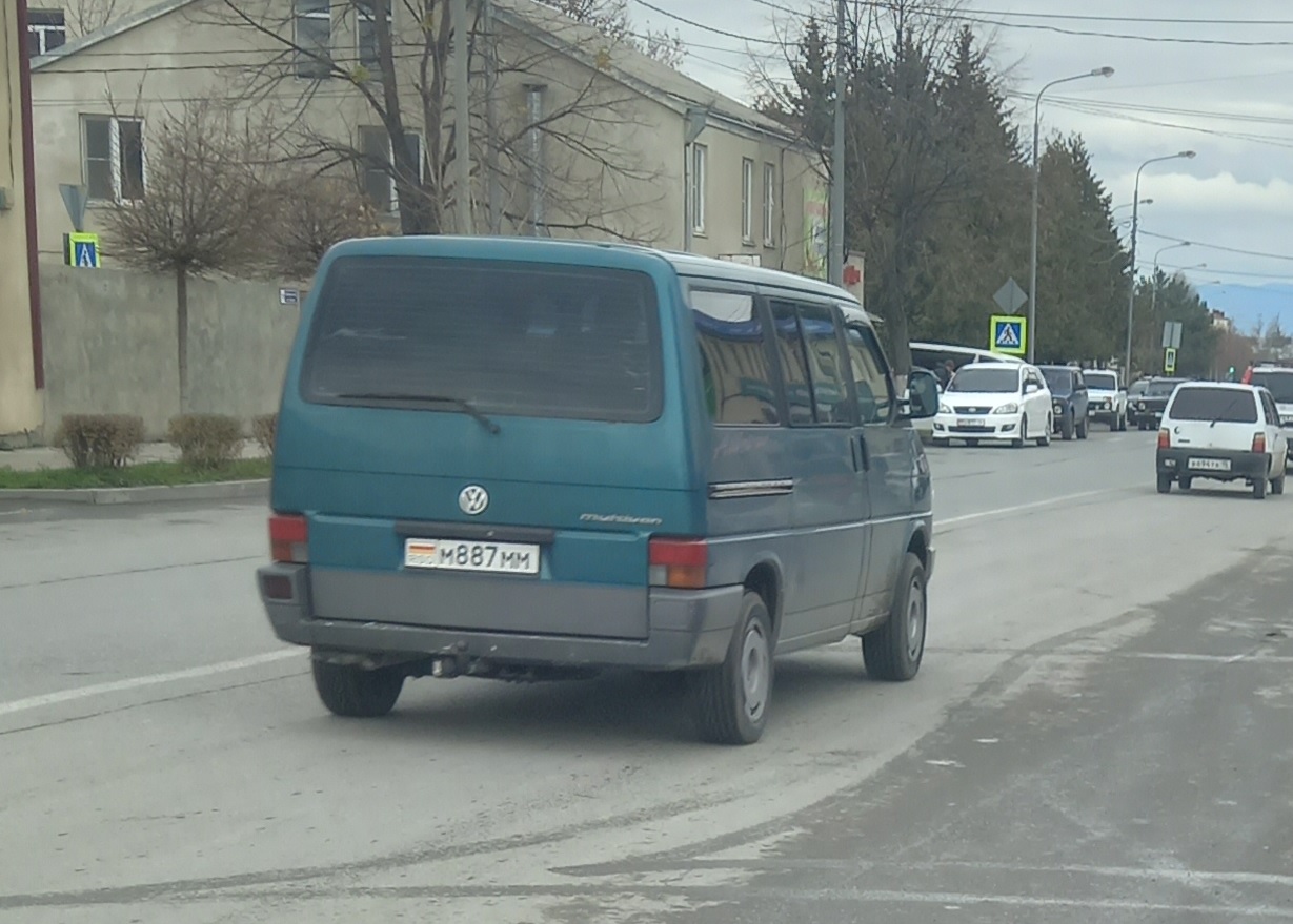 м 887 мм, Volkswagen Transporter 4th gen Van (T4) (70/7D), 1990–2003