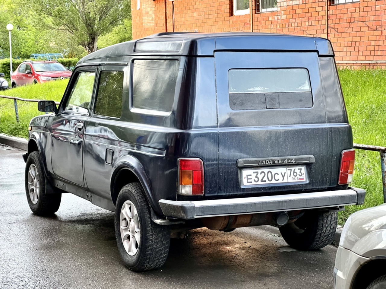 е 320 су 763, Lada (VAZ) Лаура-19321 