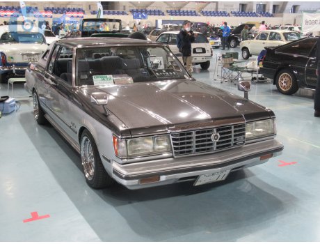 山梨 335 つ 11, Toyota Crown