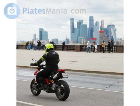 2818 вр 77, Ducati Hypermotard