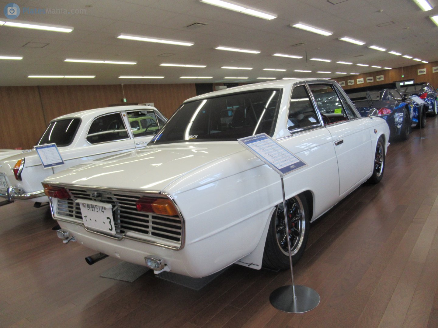 長野 514 て 3, Hino Contessa 