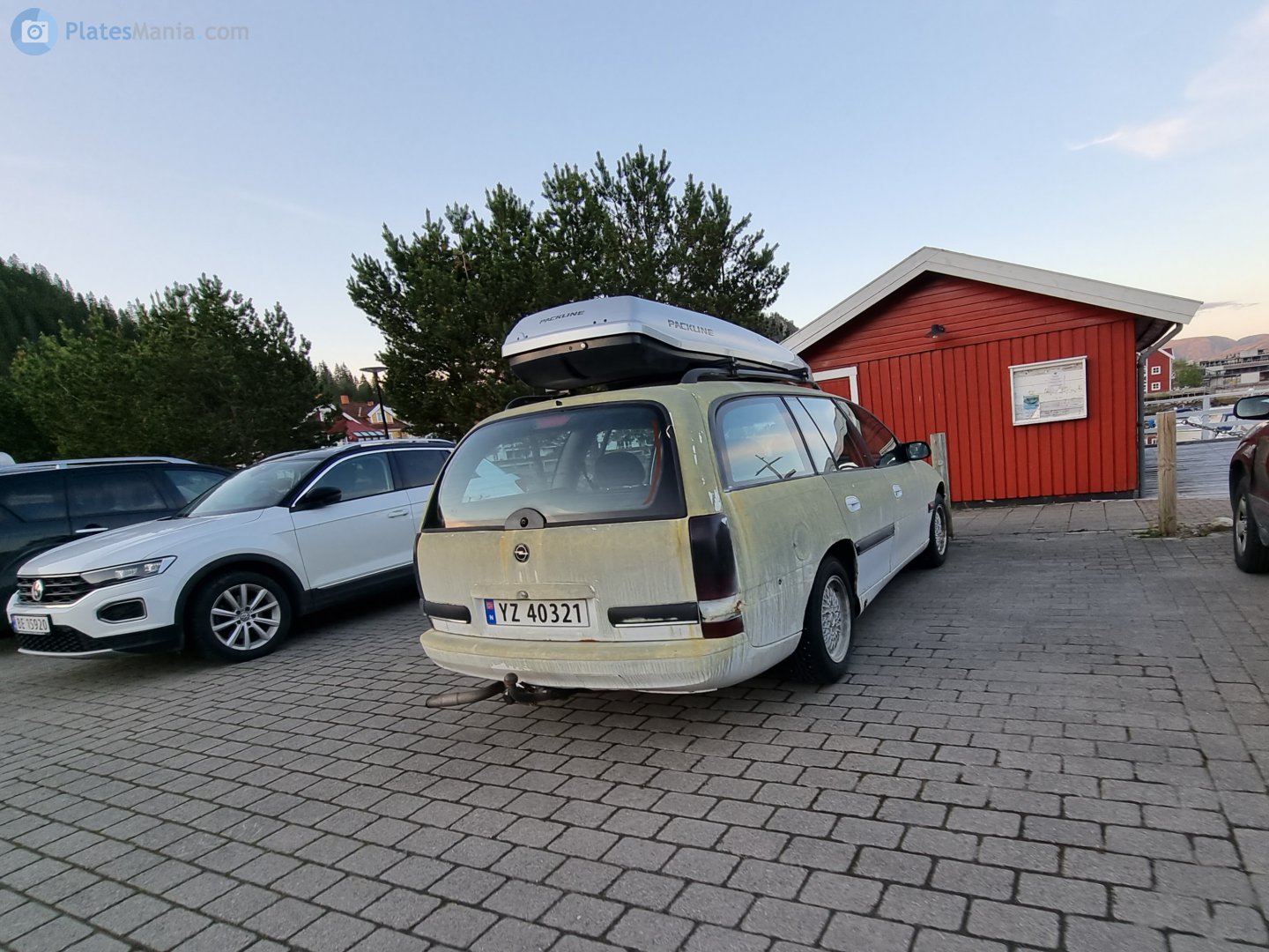 YZ 40321, Opel Omega 2nd gen Caravan (B; V94), 1994–1999