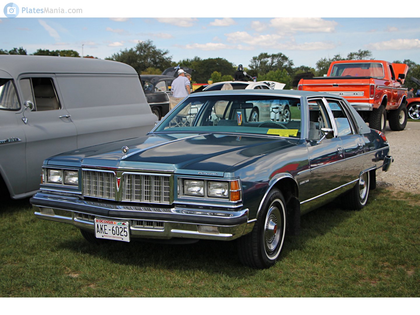 AKE-6025, Pontiac Bonneville 6th gen 4-door Sedan (69; B-body), 1976–1981