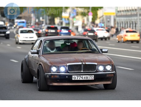 о774хв77, Jaguar XJ