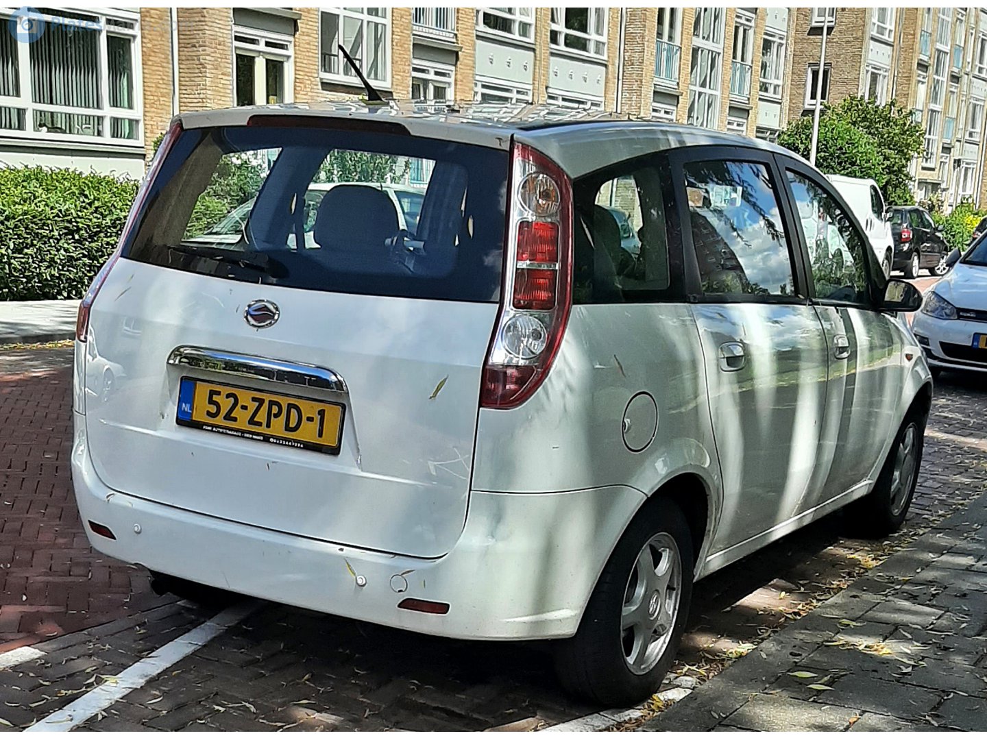 52-ZPD-1, Landwind Fashion 