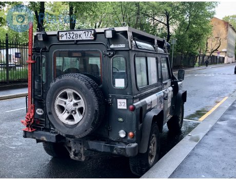 р132вк177, Land Rover Defender