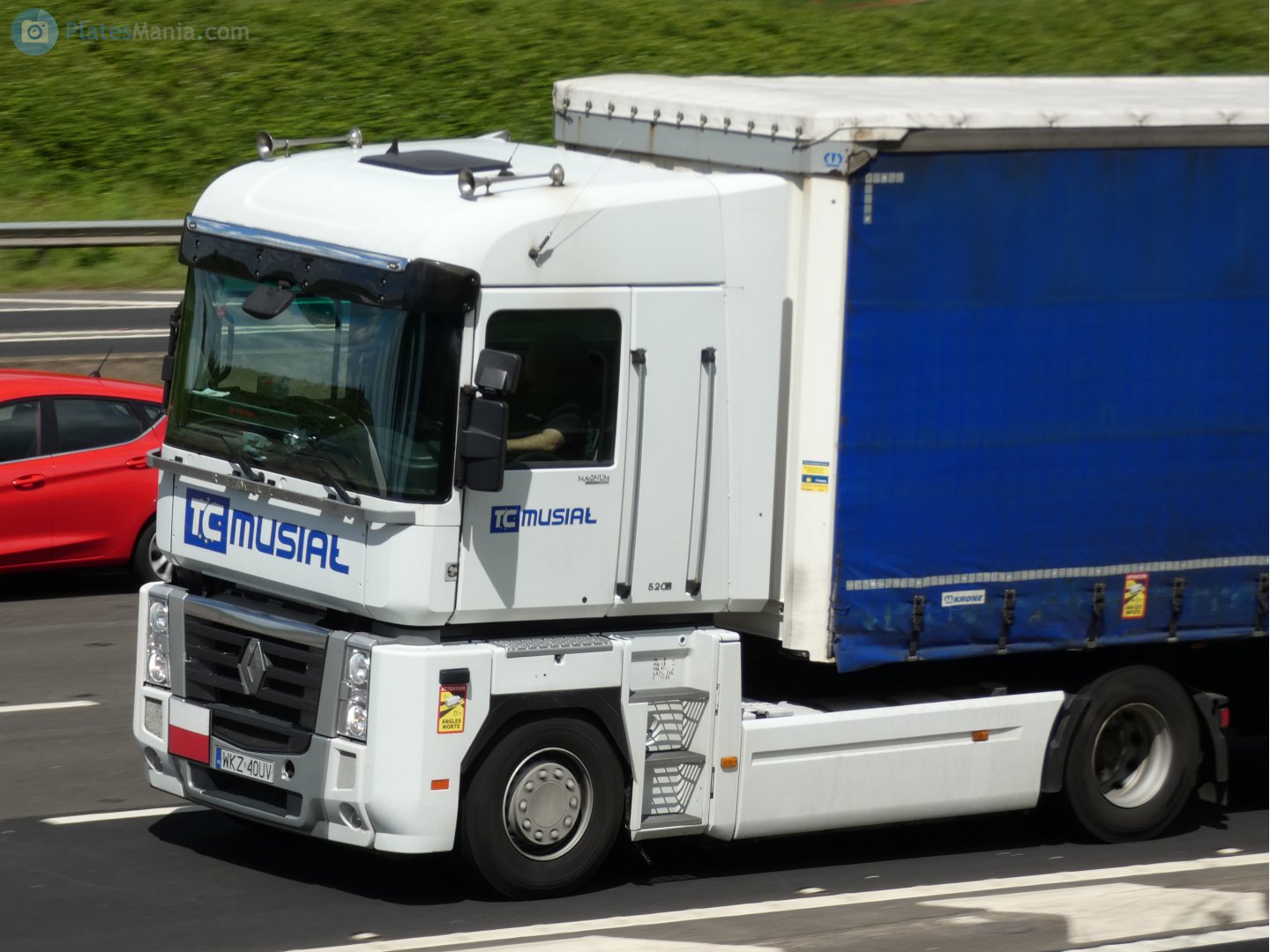 WKZ 40UV, Renault Magnum 3rd gen and 4th gen, 2001–2013