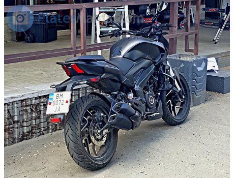 BM 0072 JA, Bajaj Bruzer / Dominar