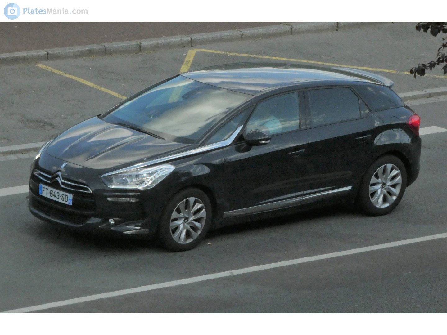 FT-643-SD, Citroёn DS5 1st gen (B81), 2011–2015